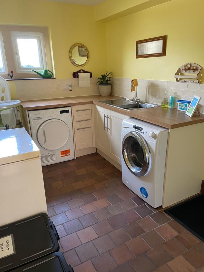 Cotswolds Luxury House In Central Bourton Large Sleeps 2-11. Pet Friendly. 外观 照片