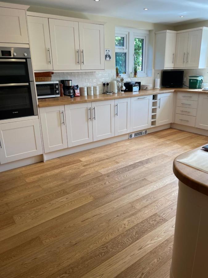 Cotswolds Luxury House In Central Bourton Large Sleeps 2-11. Pet Friendly. 外观 照片